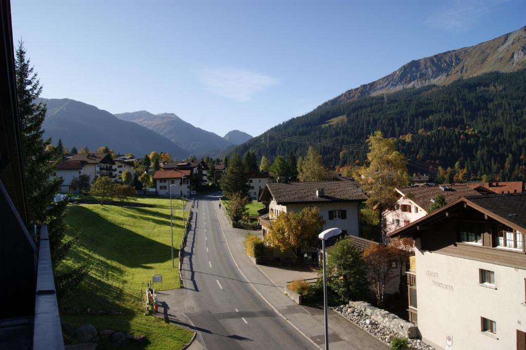 Apartamento Haus Euphrasia Klosters Exterior foto